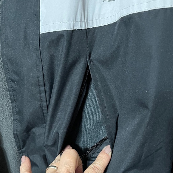 Free Country Black and Gray Heavy Jacket /Reversible - Picture 3 of 13